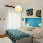 King Tom Street Apartman