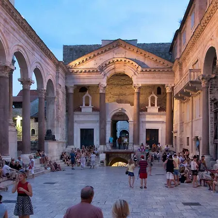 Διαμέρισμα King Tom Street Σπλιτ