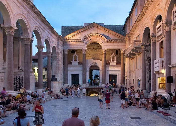 Lejlighed King Tom Street Split